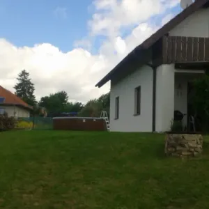 Dům s velikou zahradou ve Zlukově - okres Tábor