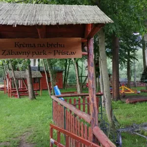 Z Kaliště na koloběžce na zřízeninu hradu Zlenice - okres Praha-východ