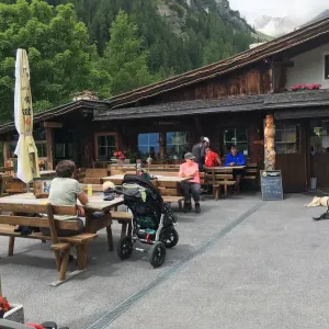 Výlet lanovkou k vysokohorské zoo a na chatu Latschenhütte - Rakouské Alpy