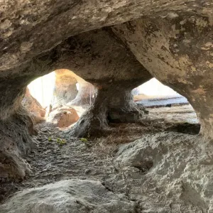 Výlet s dětmi z Hradčan k jeskyni Psí kostel - Kokořínsko