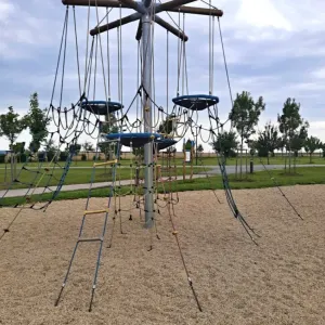Dětský zábavní park Chvalovice a Stračí stezka - okres Znojmo