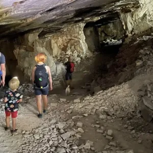 Velké jeskyně pro děti u Arca - Francie