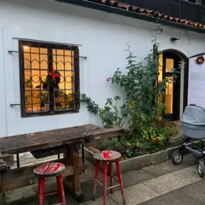 Café Truhlárna a hřiště ve Františkánské zahradě - Praha 1