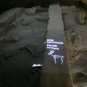 Archeopark Pavlov a zřícenina Sirotčí hrádek - Pálava