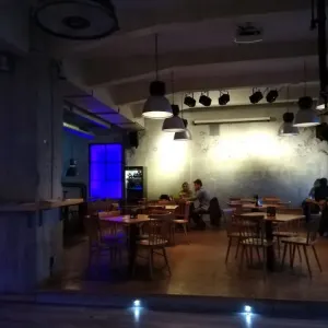 Kavárna s dětským koutkem Náplavka - Hradec Králové