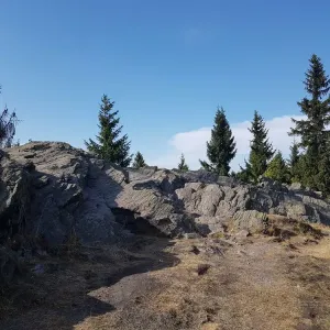 Suchý vrch - rozhledna a procházka skalnatým terénem - okres Ústí nad Orlicí