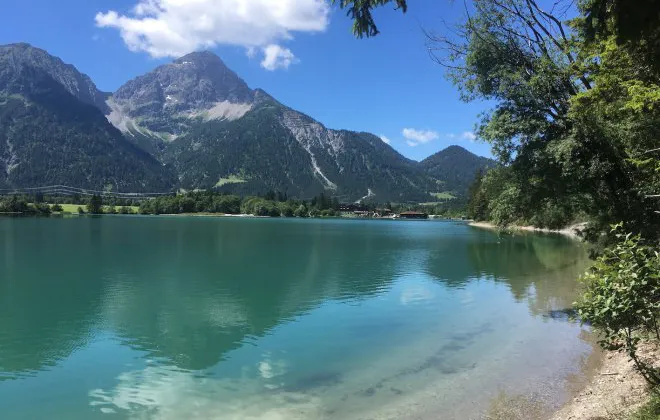 Kolem jezera Heiterwanger s kočárkem- Rakouské Alpy